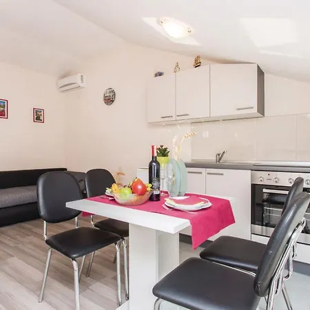 Apartament Adriatic Baska, Floor *