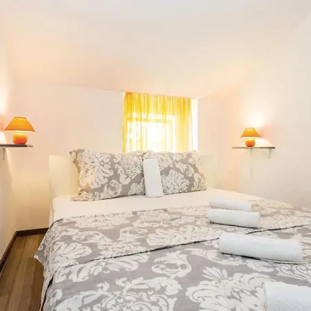 Διαμέρισμα Adriatic Baska, Floor *