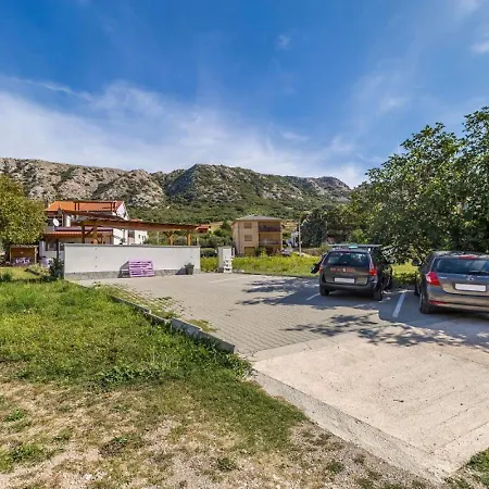 Adriatic Baska, Floor Apartman