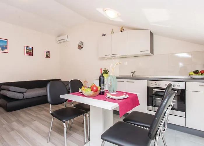 Apartamento Adriatic Baska, Floor *